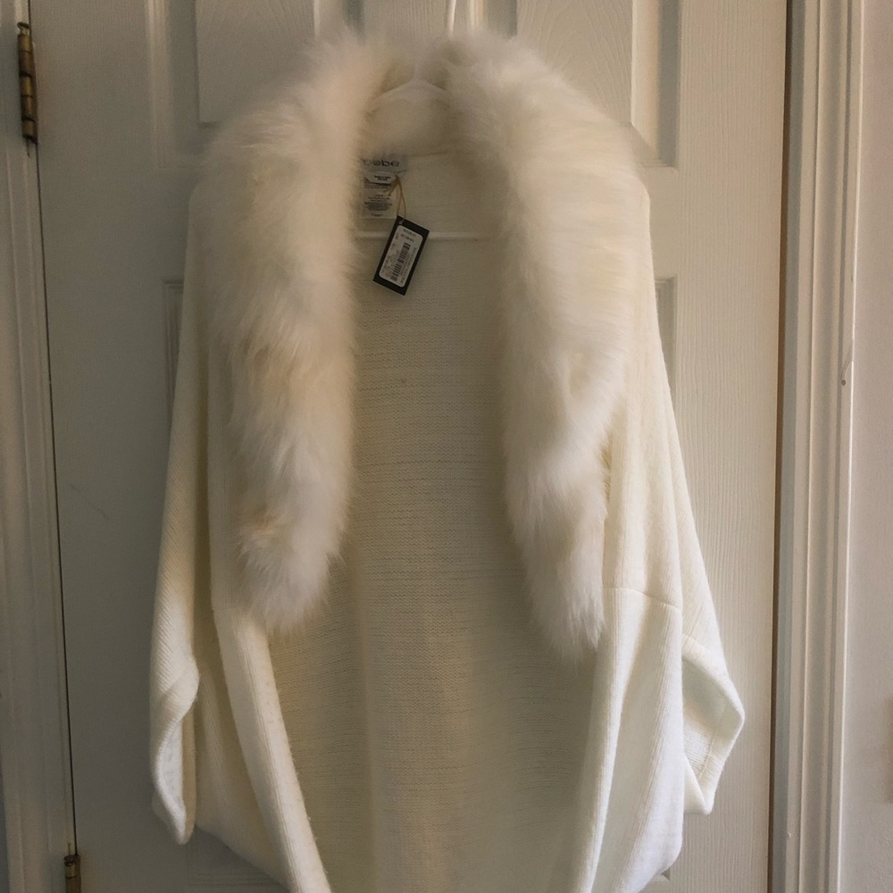 NWT Bebe fur shall